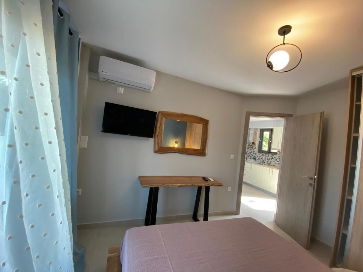 Mirovigli Family Rooms Lepedha Екстер'єр фото