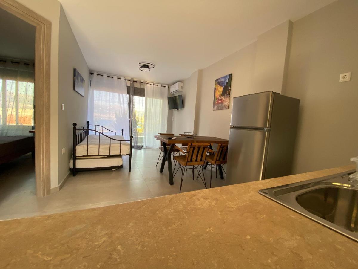Mirovigli Family Rooms Lepedha Екстер'єр фото