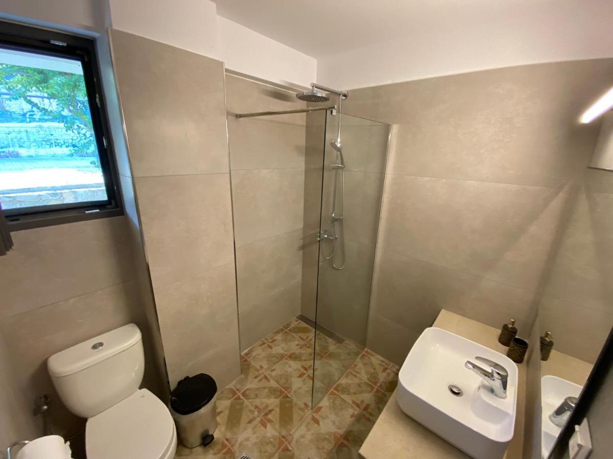 Mirovigli Family Rooms Lepedha Екстер'єр фото